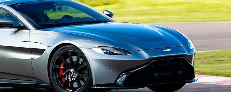 Stage pilotage Aston Martin