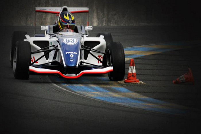 Stage de pilotage F4 Monoplace - Issoire