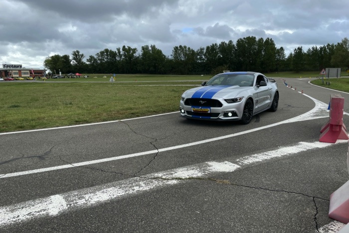 Stage de Pilotage enfant en Ford Mustang GT V8 dès 10 ans - Pau