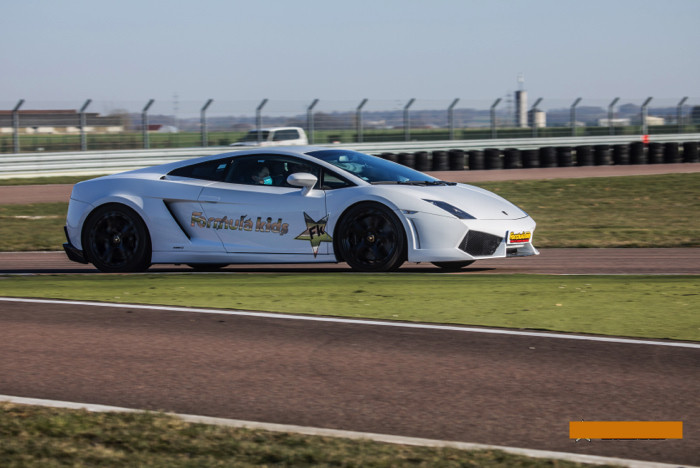Stage de Pilotage enfant en Lamborghini Gallardo dès 13 ans - Pau
