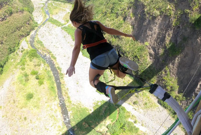 Saut à l'Élastique pendulaire de 115 mètres - La Réunion
