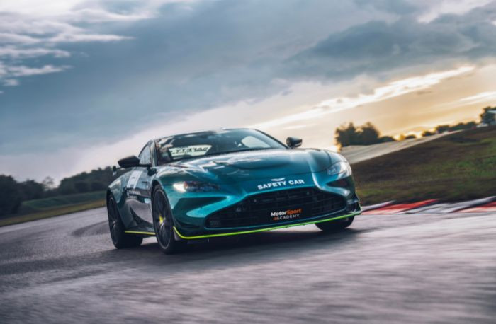 Stage pilotage Aston Martin Vantage "F1" - Vaison