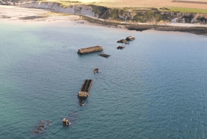 Baptême en hélicoptère vers Omaha Beach en Normandie