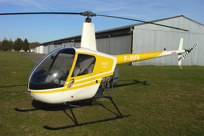 Initiation au Pilotage d'Hélicoptère R22 à Bourg-en-Bresse