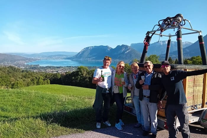 Vol exclusif en montgolfière - Lac d'Annecy