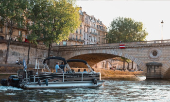 Croisière privée en bateau sur la Seine - Au cœur de Paris