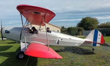 Vol d'initiation au pilotage en avion ULM rétro Biplan - proche Poitiers