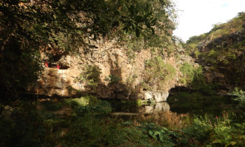 Spéléologie - Tunnel de lave du Bassin Bleu à l'Éperon 
