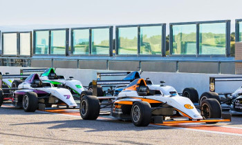 Stage de pilotage Formule 4 Tatuus proche Nantes - Fontenay-le-Comte (85)