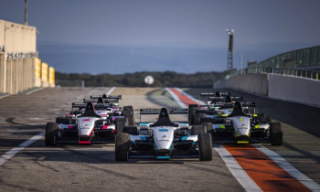 Découverte 6 tours en F4 180ch - Circuit de Nogaro (32)