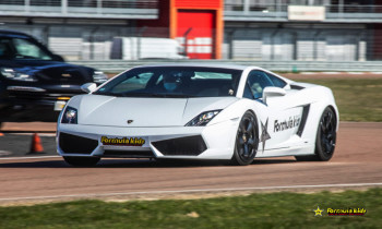 Stage de Pilotage enfant en Lamborghini Gallardo LP560 dès 13 ans - Volant Fun (2 tours) Circuit de Saint-Dié-des-Vosges (88)