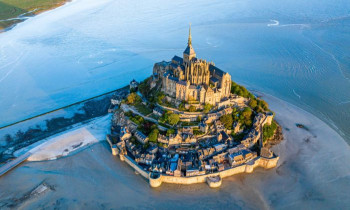 Baptême en hélicoptère au Mont-Saint-Michel 