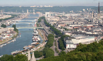 Baptême en hélicoptère le long de la Vallée de la Seine - Rouen