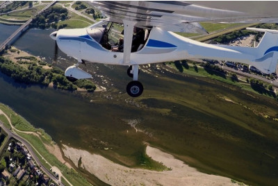Vol d'initiation au pilotage d'avion léger ULM proche Blois