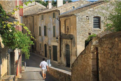 Balade touristique en vélo électrique à la découverte de Bonnieux