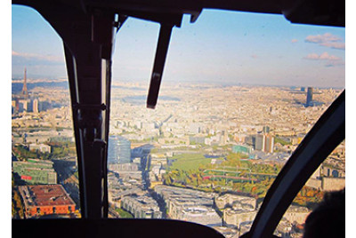 Baptême en Hélicoptère Paris - Versailles "La ville Lumière"
