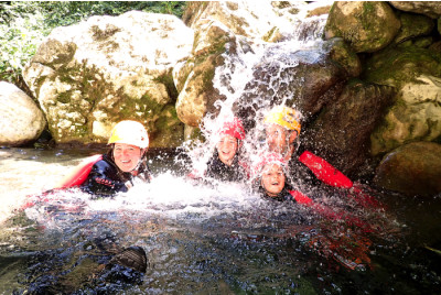 Canyoning Aventure niveau "Moyen" - Grenoble