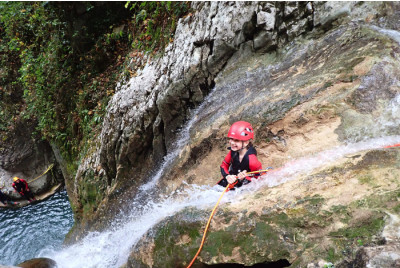Canyoning Aventure niveau "Moyen" - Grenoble