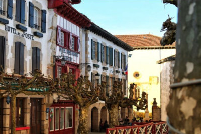 Road-Trip en Van Combi - Tour Sur Mesure au Pays Basque 