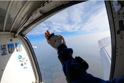 Saut Initiation en Parachute - Rochefort