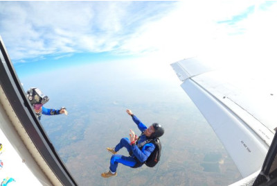 Saut Initiation en Parachute - Rochefort