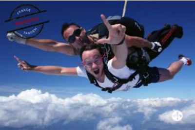 Saut en Parachute Tandem en Normandie proche Paris