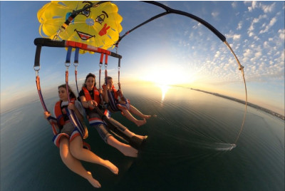 Parachute ascensionnel en mer à La Rochelle