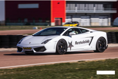 Stage de Pilotage enfant en Lamborghini Gallardo dès 13 ans - Pau