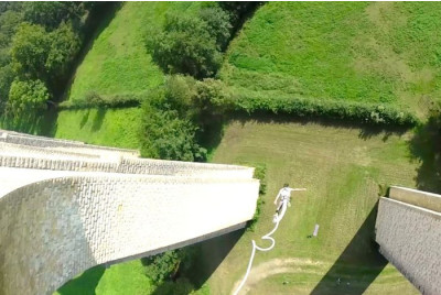 Saut à l'élastique près de Châteauroux - Viaduc de L'Auzon - Cluis