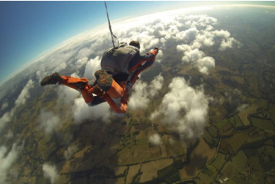 Saut en Parachute proche Cahors
