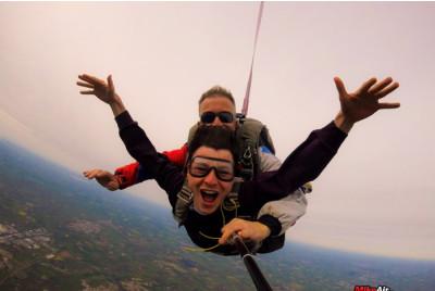 Saut en parachute proche Nantes - Vendée