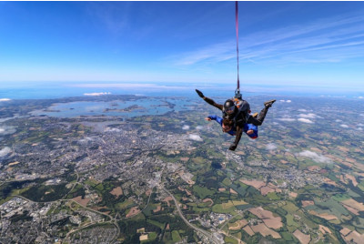 Saut en Parachute Tandem - Vannes