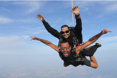Saut en Parachute Tandem à Lézignan-Corbières - Aude
