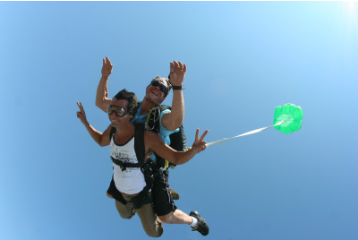 Saut en parachute tandem - Nîmes