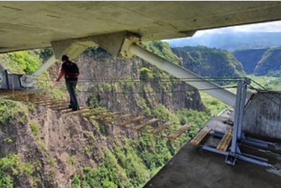 Saut à l'Élastique pendulaire de 115 mètres - La Réunion
