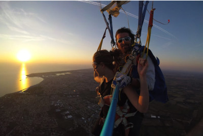 Saut en parachute aux Sables d'Olonne - Vendée