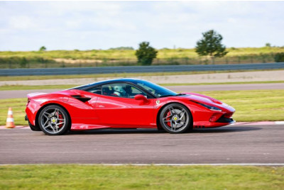 Stage pilotage Ferrari F8 Tributo - Mas du Clos