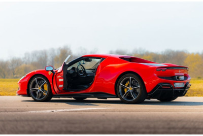 Stage pilotage Ferrari 296 GTB - Issoire