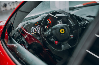 Stage Pilotage Ferrari 488 GTB - Issoire