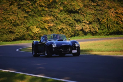 Stage pilotage Shelby AC Cobra - Circuit de Magny Cours Club