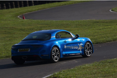Stage de Pilotage enfant en Alpine A110 dès 9 ans - 20 circuits au choix