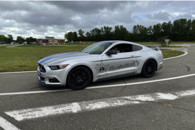 Stage de Pilotage enfant en Ford Mustang GT V8 dès 10 ans - 20 circuits au choix
