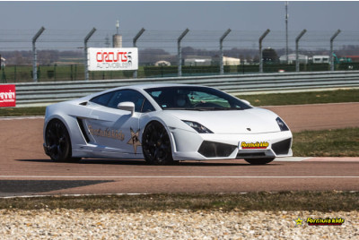 Stage de Pilotage enfant en Lamborghini Gallardo dès 13 ans - 20 circuits au choix