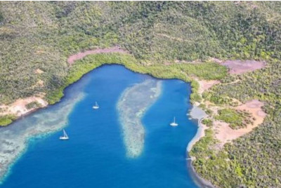 Vol en avion léger ULM au-dessus de la Martinique