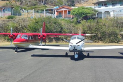 Vol en avion léger ULM au-dessus de la Martinique