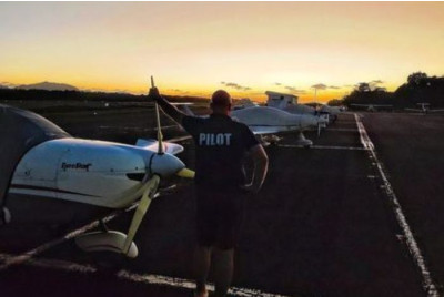 Vol en avion léger ULM au-dessus de la Martinique