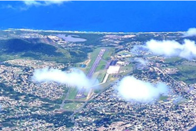 Vol en avion léger ULM au-dessus de la Martinique