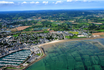Baptême en hélicoptère vers Omaha Beach en Normandie