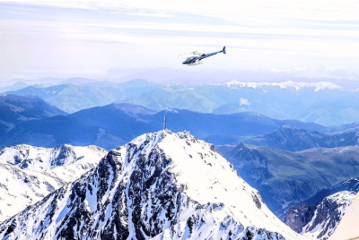 Baptême en Hélicoptère - Survol du Pic du Midi