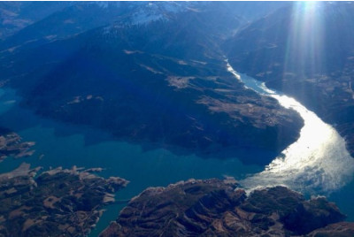 Vol en montgolfière - Survol du Lac de Serre-Ponçon 